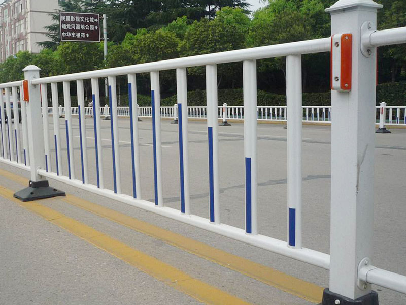 市政道路隔離欄 市政道路隔離欄